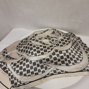 Elegant Black and Cream Patterned Scarf